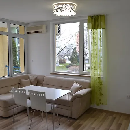 Peevi Elit 1 Sunny Beach